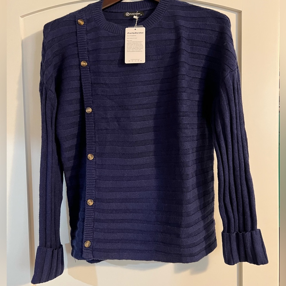 NWT - Navy Button-Down Ribbed Top - Picture 6 of 7